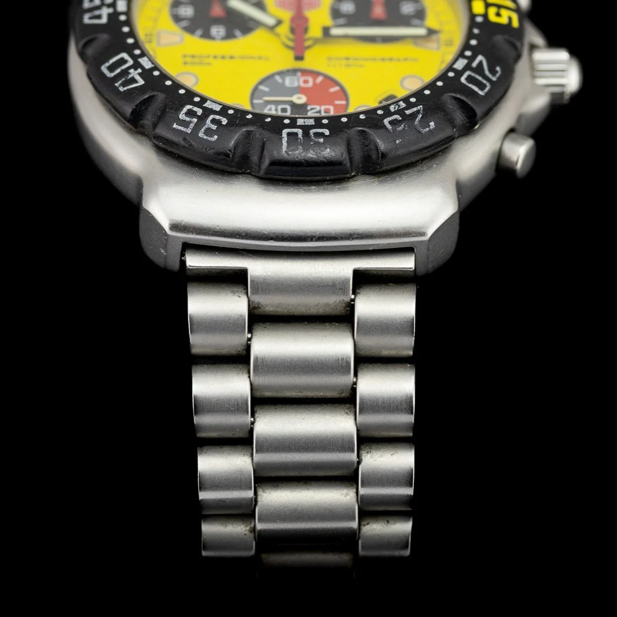 Regal Time — Tag Heuer Formular 1 Quartz Chronograph CA1213 Yellow